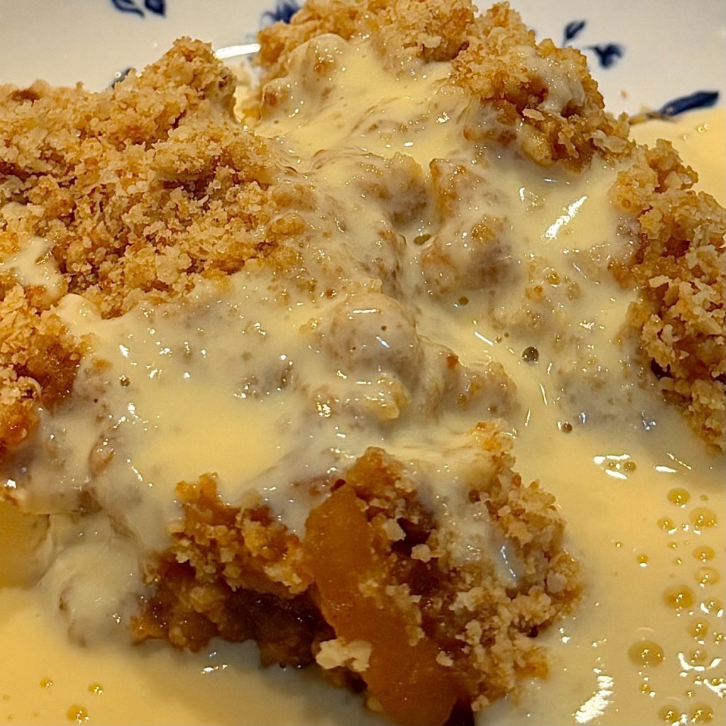 APPLE CRUMBLE WITH CUSTARD&nbsp;SAUCE
