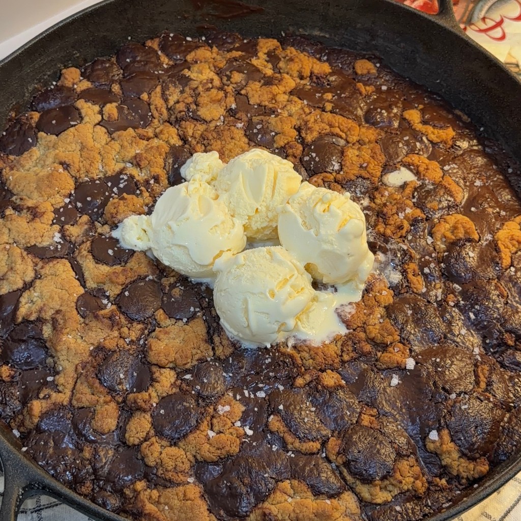 CHOCOLATE CHIP SKILLET&nbsp;COOKIE